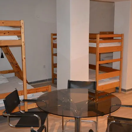Albergue House1